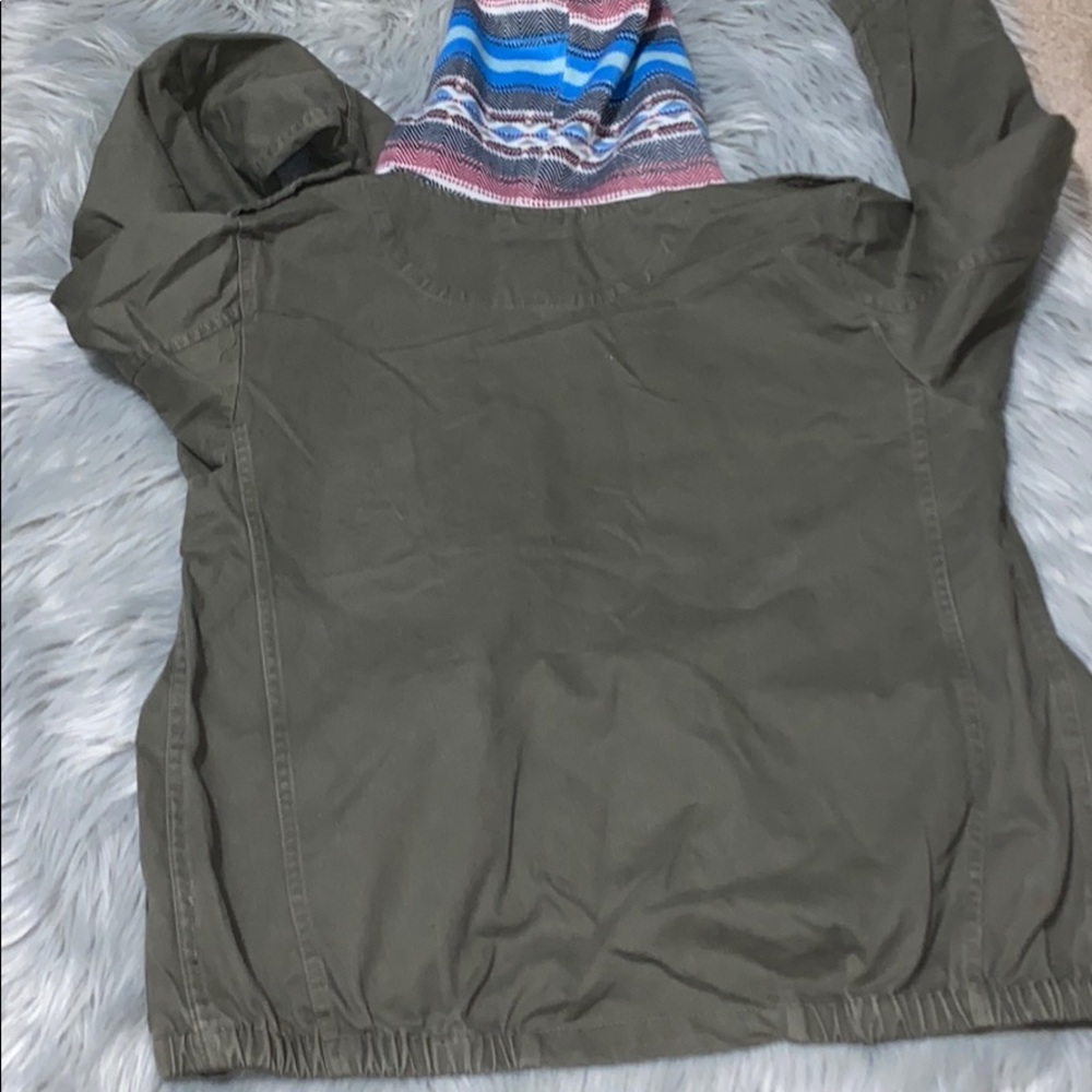 Jacket - Picture 4 of 4